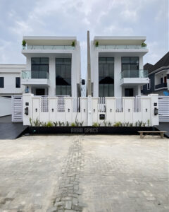 5 Bedroom Duplex for Sale in Sangotedo Lagos – Incredible Luxury Deal with Pool ₦350M